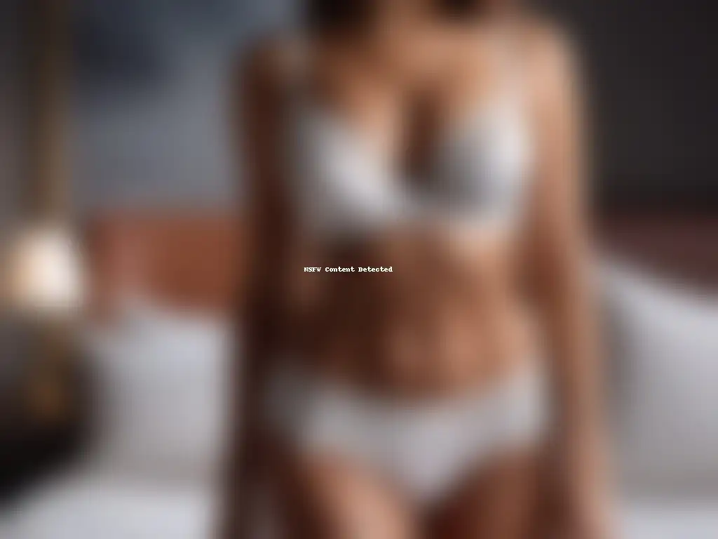 Lencería ultra suave para mujeres petite: elegancia y comodidad Una mujer petite con confianza viste ropa interior petite cómoda y soporte en un elegante dormitorio moderno